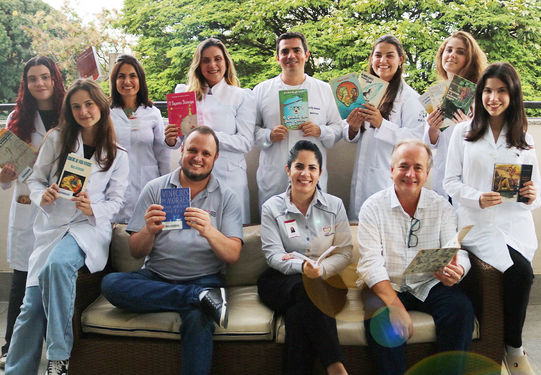 Leitores da Alegria levam leitura mediada ao Felício Rocho