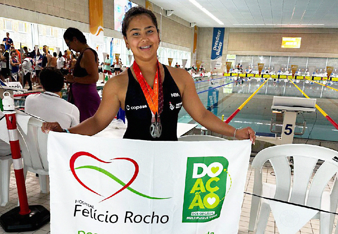 Nadadora transplantada no Felício Rocho conquista quatro medalhas em competição internacional