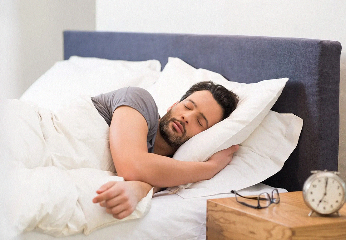 Dormir bem não é luxo, é cuidado com o cérebro